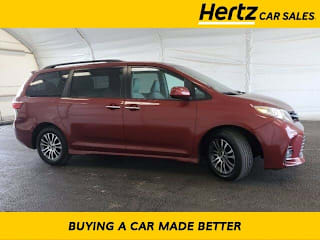 2019 Toyota Sienna XLE 8-Passenger 5TDYZ3DC0KS985219 2019 Toyota Sienna XLE 8-Passenger