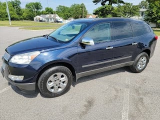 2011 Chevrolet Traverse LS 1GNKRFED9BJ396737 2011 Chevrolet Traverse LS