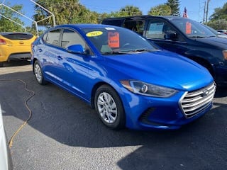 2017 Hyundai Elantra KMHD74LF5HU397774 2017 Hyundai Elantra