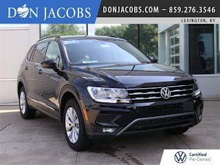 2018 Volkswagen Tiguan 2.0T SE 4Motion 3VV2B7AXXJM016049 2018 Volkswagen Tiguan 2.0T SE 4Motion