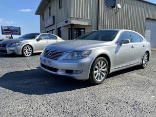 2010 Lexus LS 460 JTHCL5EF3A5007333 2010 Lexus LS 460