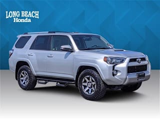 2018 Toyota 4Runner TRD Off-Road Premium JTEBU5JR3J5588631 2018 Toyota 4Runner TRD Off-Road Premium