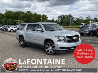 2019 Chevrolet Suburban LT 1500 1GNSKHKC7KR299758 2019 Chevrolet Suburban LT 1500