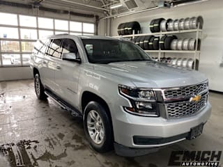 2019 Chevrolet Suburban LT 1500 1GNSKHKC2KR128612 2019 Chevrolet Suburban LT 1500