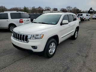 2011 Jeep Grand Cherokee Laredo 1J4RR4GG2BC575445 2011 Jeep Grand Cherokee Laredo