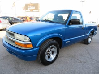 2001 Chevrolet S-10 LS 1GCCS14521K126126 2001 Chevrolet S-10 LS