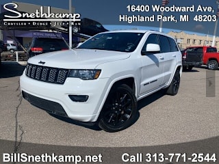 2018 Jeep Grand Cherokee Altitude 1C4RJFAG2JC349812 2018 Jeep Grand Cherokee Altitude