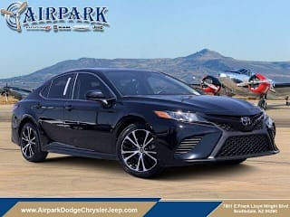 2019 Toyota Camry SE 4T1B11HK8KU187755 2019 Toyota Camry SE