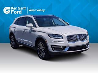 2019 Lincoln Nautilus Reserve 2LMPJ8LP3KBL12348 2019 Lincoln Nautilus Reserve