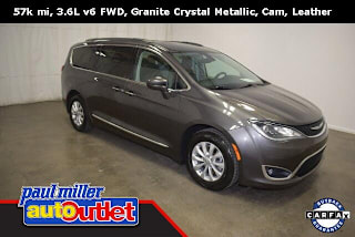2017 Chrysler Pacifica Touring-L 2C4RC1BG0HR506752 2017 Chrysler Pacifica Touring-L
