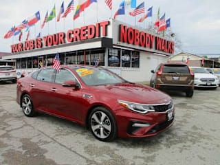 2019 Kia Optima 5XXGT4L32KG355689 2019 Kia Optima