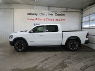 2019 Ram Pickup 1500 1C6SRFLT1KN923432 2019 Ram Pickup 1500