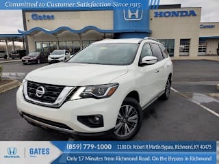 2017 Nissan Pathfinder SV 5N1DR2MM2HC696043 2017 Nissan Pathfinder SV
