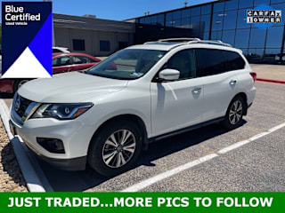 2017 Nissan Pathfinder SL 5N1DR2MN6HC657643 2017 Nissan Pathfinder SL