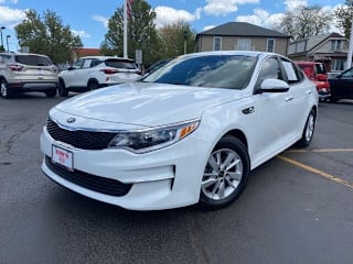 2018 Kia Optima LX 5XXGT4L34JG220437 2018 Kia Optima LX