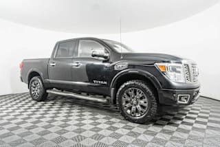 2017 Nissan Titan Platinum Reserve 1N6AA1E57HN504701 2017 Nissan Titan Platinum Reserve