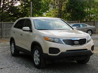 2011 Kia Sorento LX 5XYKT3A18BG062817 2011 Kia Sorento LX