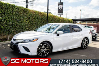 2018 Toyota Camry 4T1B11HK5JU572625 2018 Toyota Camry