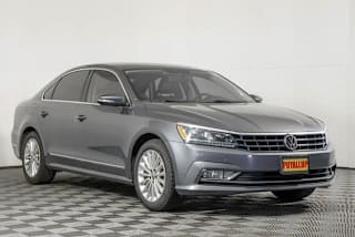 2016 Volkswagen Passat 1VWBT7A37GC064480 2016 Volkswagen Passat