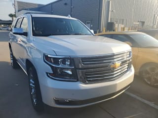 2020 Chevrolet Tahoe Premier 1GNSCCKJ3LR128070 2020 Chevrolet Tahoe Premier