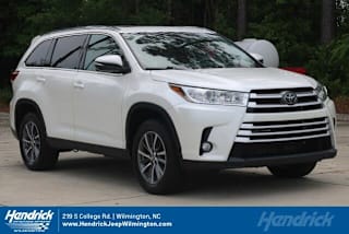 2019 Toyota Highlander XLE 5TDKZRFH8KS318237 2019 Toyota Highlander XLE
