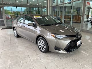 2019 Toyota Corolla LE 2T1BURHEXKC195129 2019 Toyota Corolla LE
