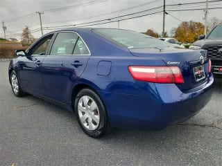 Toyota Camry da Nascar com 709 cv é colocado à venda nos EUA