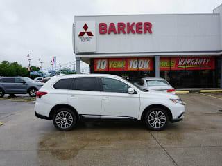 2017 Mitsubishi Outlander JA4AD3A39HZ024589 2017 Mitsubishi Outlander