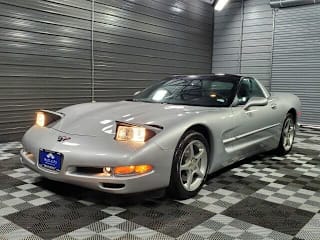2002 Chevrolet Corvette Base 1G1YY22G225121810 2002 Chevrolet Corvette Base