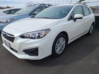 2018 Subaru Impreza Premium 4S3GTAB69J3739266 2018 Subaru Impreza Premium