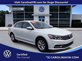 2017 Volkswagen Passat 1VWAT7A38HC036359 2017 Volkswagen Passat