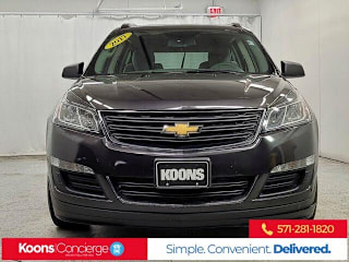 2017 Chevrolet Traverse LS 1GNKVFED0HJ246195 2017 Chevrolet Traverse LS