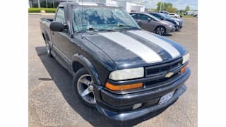 2002 Chevrolet S-10 LS 1GCCS14W128205195 2002 Chevrolet S-10 LS