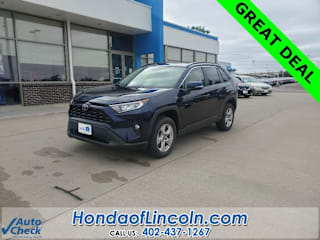 2019 Toyota RAV4 XLE JTMP1RFV3KD513905 2019 Toyota RAV4 XLE
