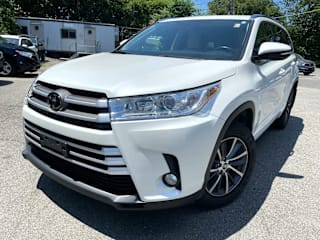 2018 Toyota Highlander XLE 5TDJZRFH2JS891662 2018 Toyota Highlander XLE