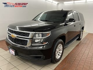 2017 Chevrolet Suburban LT 1500 1GNSKHKC1HR316711 2017 Chevrolet Suburban LT 1500