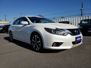 2017 Nissan Altima 1N4AL3AP8HC273146 2017 Nissan Altima