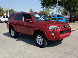 2020 Toyota 4Runner SR5 JTEBU5JR7L5756158 2020 Toyota 4Runner SR5