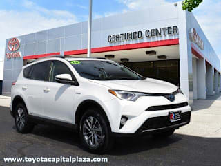 2018 Toyota RAV4 Hybrid LE JTMRJREV5JD209595 2018 Toyota RAV4 Hybrid LE