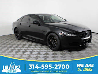 2016 Jaguar XJ R-Sport SAJWJ1CD7G8V93560 2016 Jaguar XJ R-Sport