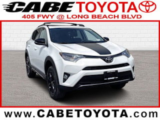 2018 Toyota RAV4 XLE 2T3WFREVXJW457381 2018 Toyota RAV4 XLE