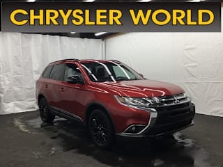 2018 Mitsubishi Outlander SE JA4AZ3A35JZ044636 2018 Mitsubishi Outlander SE