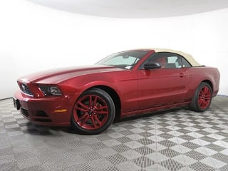 2014 Ford Mustang V6 1ZVBP8EM5E5314183 2014 Ford Mustang V6