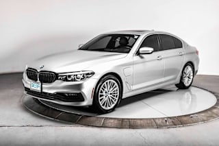 2018 BMW 5 Series WBAJB1C53JB084040 2018 BMW 5 Series