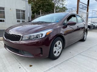 2017 Kia Forte 3KPFK4A73HE012475 2017 Kia Forte