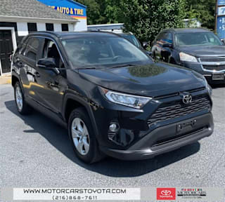 2019 Toyota RAV4 XLE JTMW1RFV8KD016201 2019 Toyota RAV4 XLE
