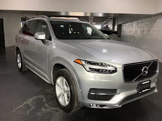 2018 Volvo XC90 T5 Momentum 5-Passenger YV4102XK1J1196126 2018 Volvo XC90 T5 Momentum 5-Passenger