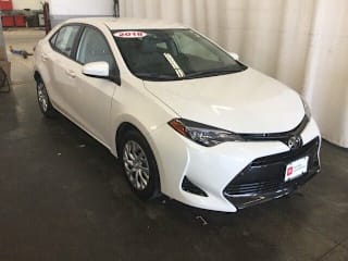 2018 Toyota Corolla LE 5YFBURHE8JP817645 2018 Toyota Corolla LE
