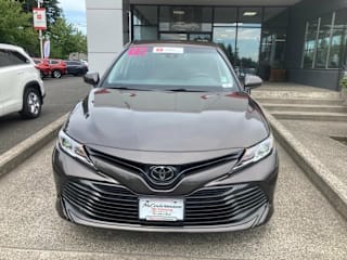 2018 Toyota Camry LE 4T1B11HK5JU649798 2018 Toyota Camry LE