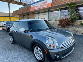2010 MINI Cooper WMWMF3C55ATZ24620 2010 MINI Cooper